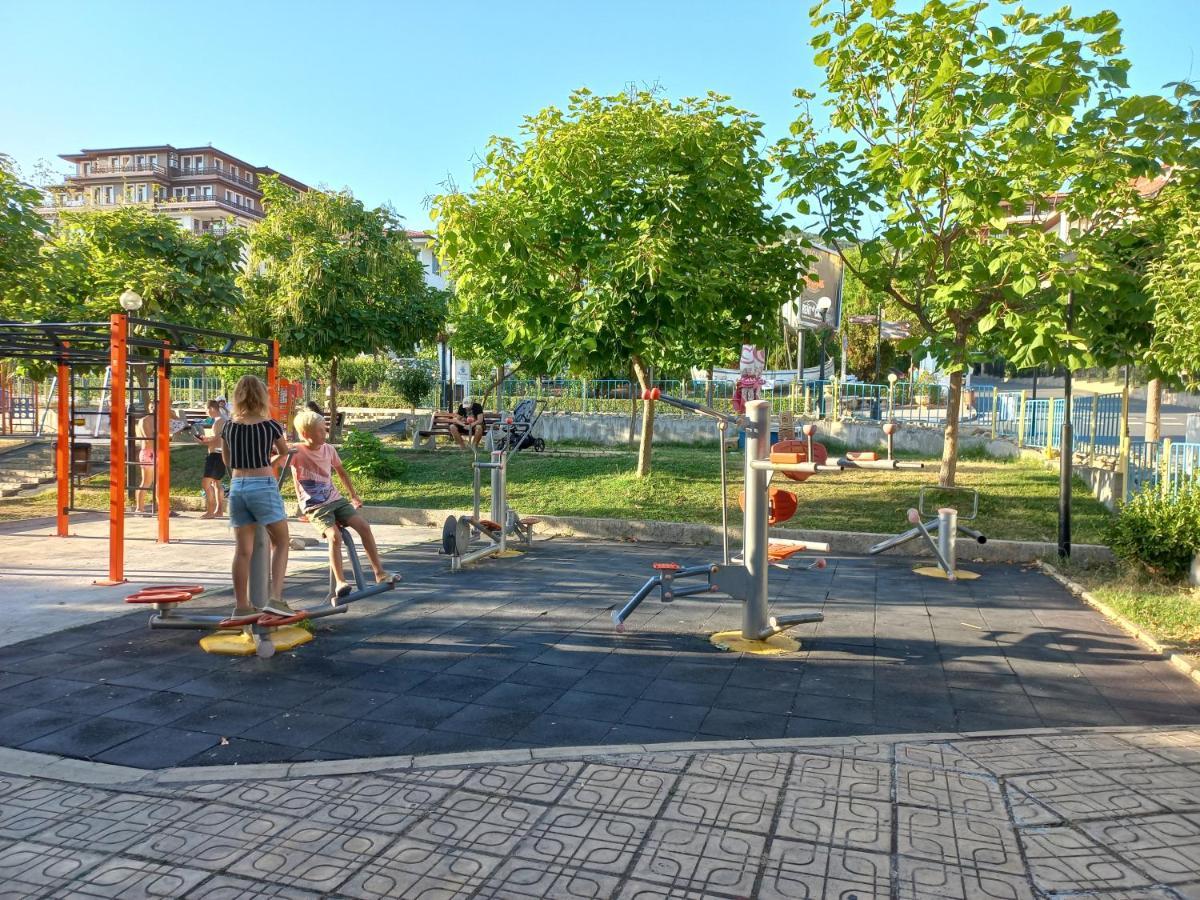 Vega Village Ap A8 Sveti Vlas Buitenkant foto